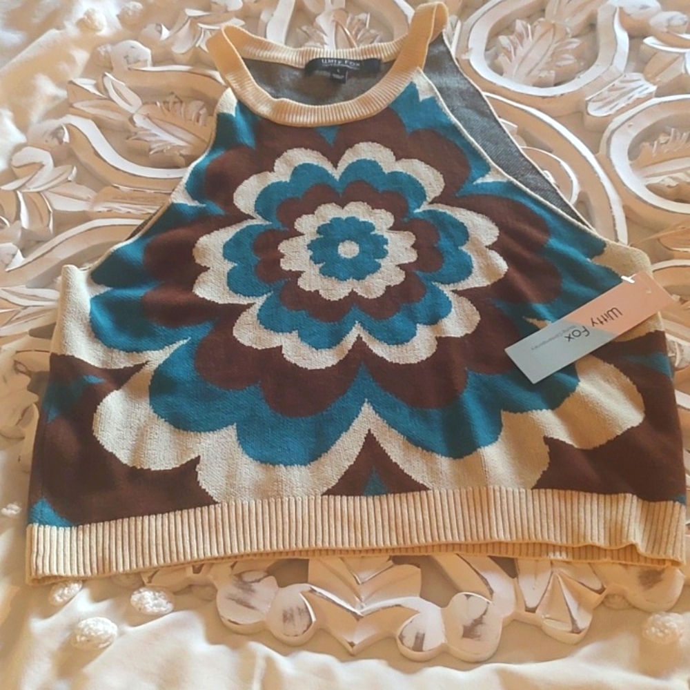 NWT ❤️ halter sweater